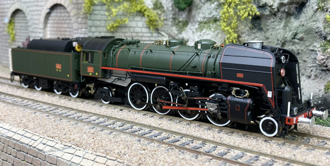 Jouef : Locomotive vapeur 141 R 1244, Tender Fuel │ Digital Sons