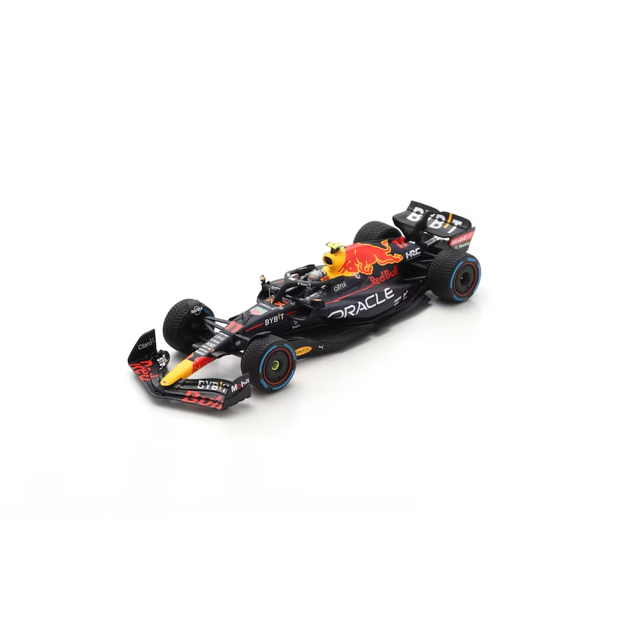 Minichamps : Red Bull RB18 #11 F1 2ème Japon 2022 Sergio Perez