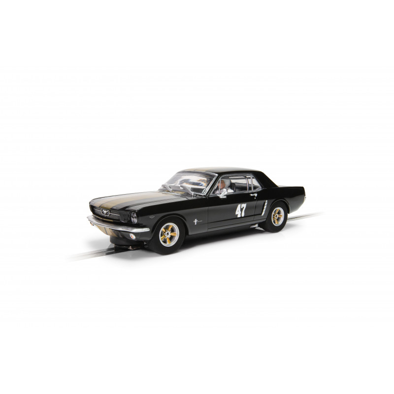 Scalextric :  Ford Mustang - Black and Gold