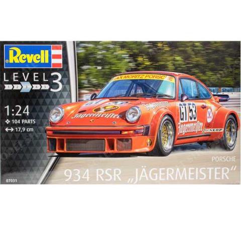 Revell : Porsche 934 RSR JAGERMEISTER