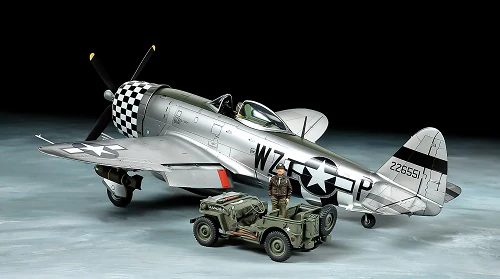 Tamiya : Republic P-47D Thunderbolt Bubbletop & 1/4 ton 4x4 Light Vehicle Set