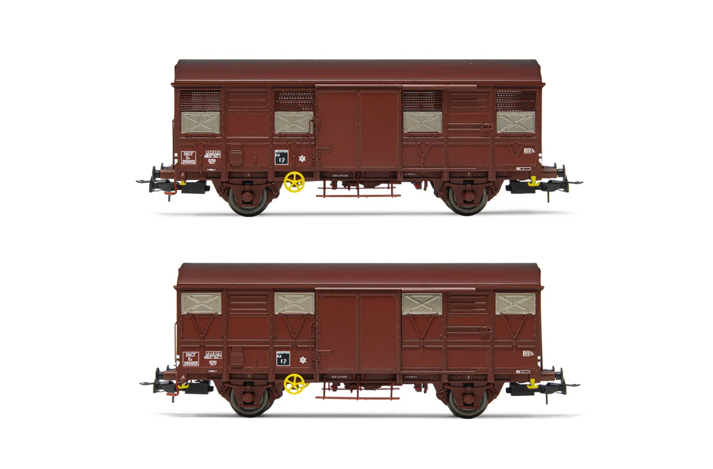 2 wagons fermés à 2 essieux Kv Permaplex avec volets ouverts livrée marron SNCF