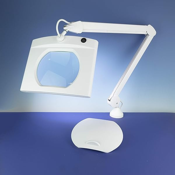 Light Craft : Wide Lens LED  Magnifier Lamp 