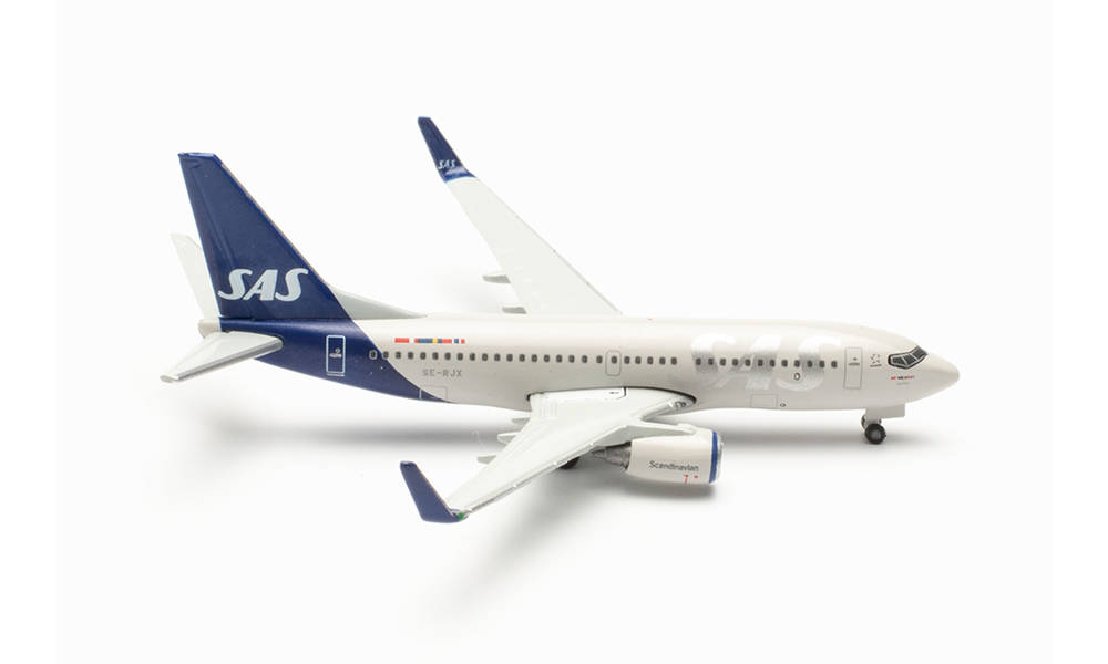  SAS Scandinavian Airlines Boeing 737-700 – SE-RJX “Vagn Viking”