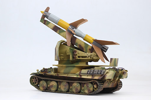 Trumpeter : FLAKPANTHER AVEC 8.8CM FLAKRAKETE RHEINTOCHTER I