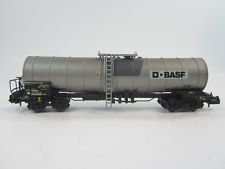 Minitrix : WAGON CITERNE basf