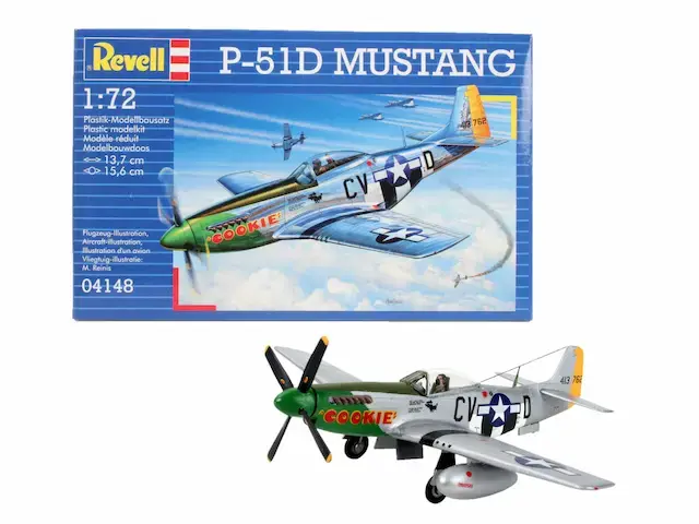 Revell : P-51D Mustang │ Avec Kit de démarrage 