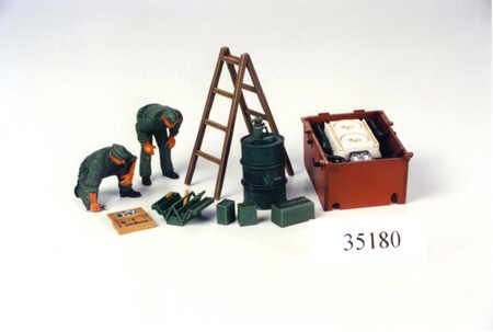 Tamiya : German Tank Engine Maintenance Crew Set 