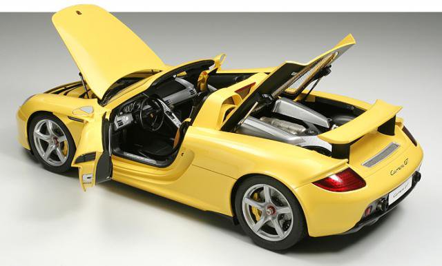 Tamiya : Porsche Carrera GT