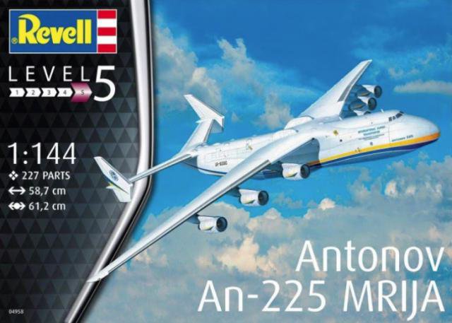 Revell : Antonov AN-225 Mrija