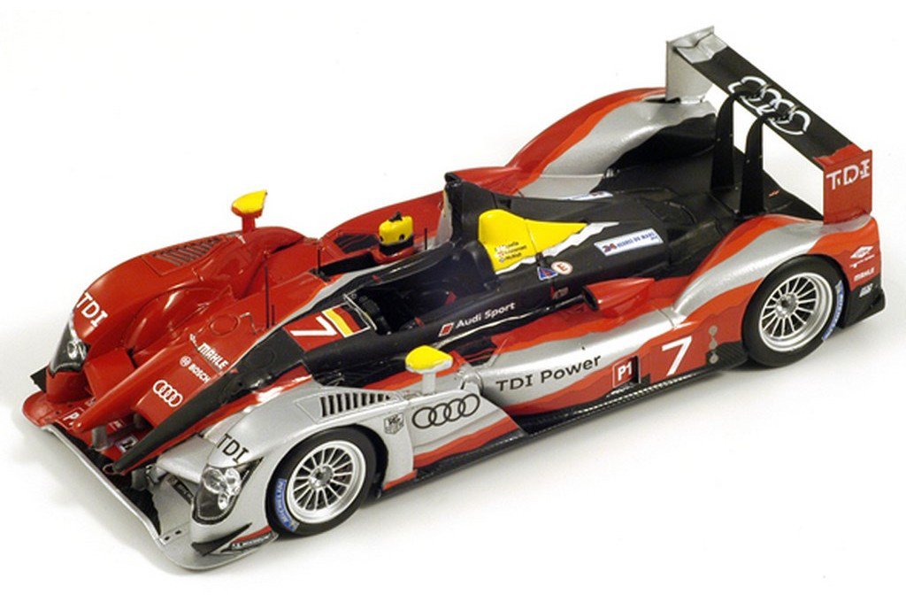 AUDI R15 AUDI SPORT TEAM JOEST 