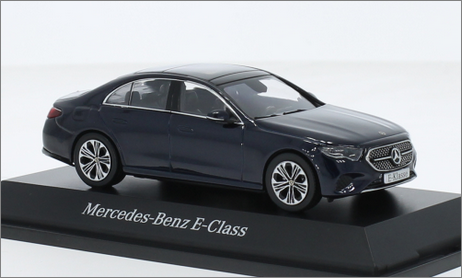 iSCALE : Mercedes Classe E Berline Bleu Nuit 2023