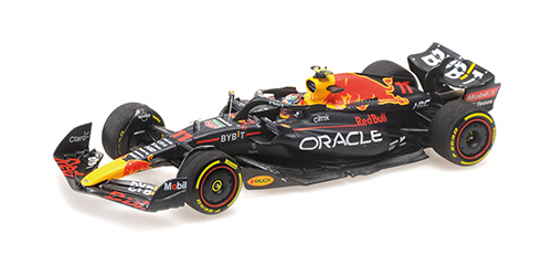 Minichamps : Redbull RB18 n°11 Sergio Perez WInner Singapore 2022