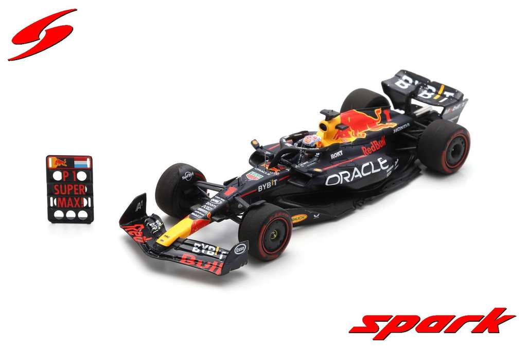 Spark model : Oracle RedBull Racing RB19 No.1 Winner British GP 2023
Max Verstappen With pit board