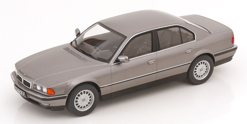 KKScale : BMW 740i E38 │ Gris métallisé  