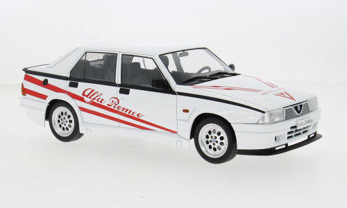 Modelcar : Alfa Romeo 75 Turbo Evoluzione White