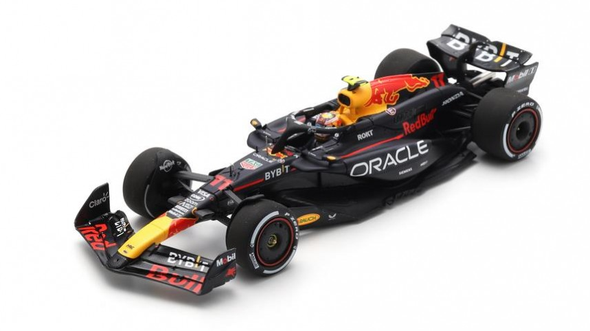 Spark models : Redbull RB20 Racing Oracle n°1 WInner GP Bahrain Max Verstappen 2024