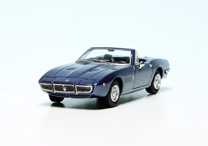 Minichamps : Maserati Ghibli Spyder Année de construction 1969 - Bleu