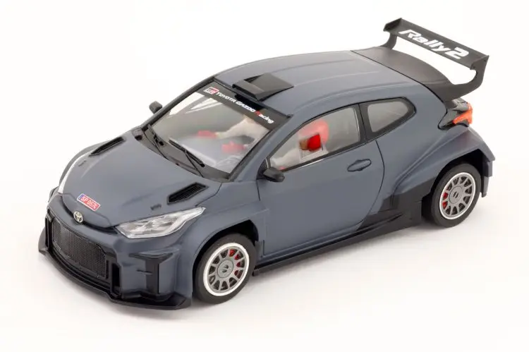 Avant slot : Toyota Yaris Rally 2 Presentation Grise