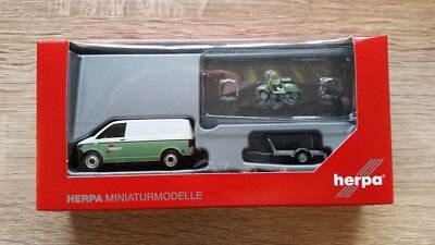 [HER 092760] VW T6 + REMORQUE AVEC VESPA