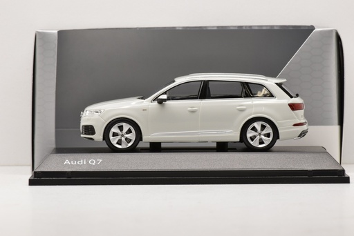 [AUD 501.14.076.23] Audi Q7