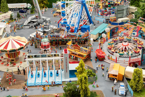 [FAL 140460] Faller : Kit Fête Foraine "plaisir de la fête foraine"