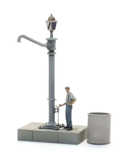 [ATE 387.590] Artitec : Pompe à l'eau PLM M-12 + figurine